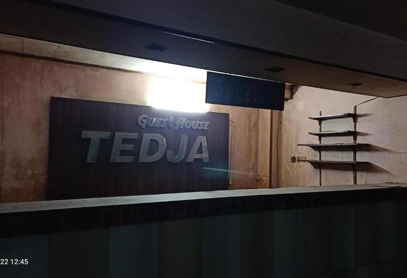 酒店 Oyo 90264 Tedja Guest House