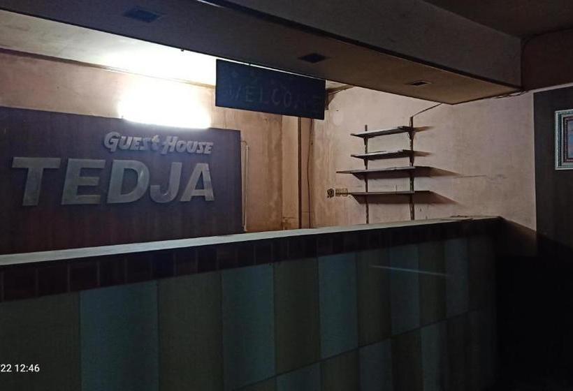 酒店 Oyo 90264 Tedja Guest House