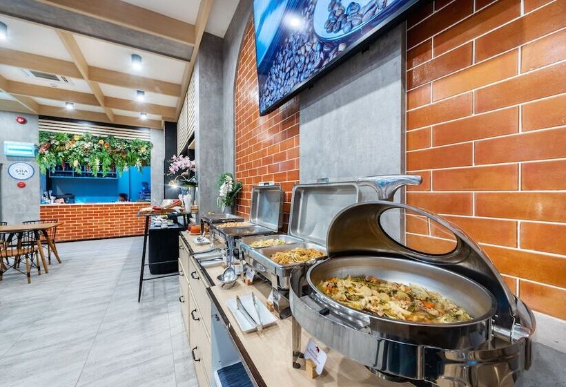 Plaai Plus Hotel Rayong