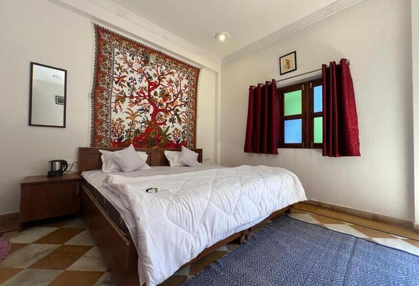 Отель Pushkar Golden Haveli