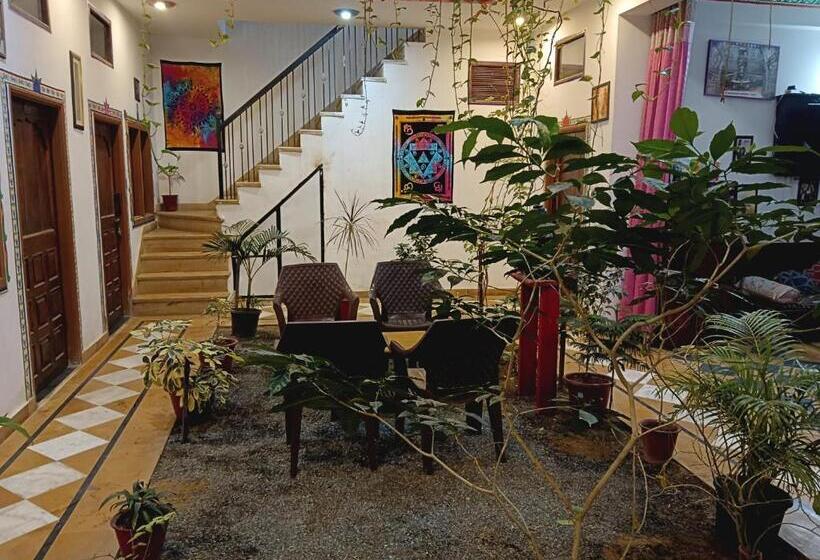 Отель Pushkar Golden Haveli