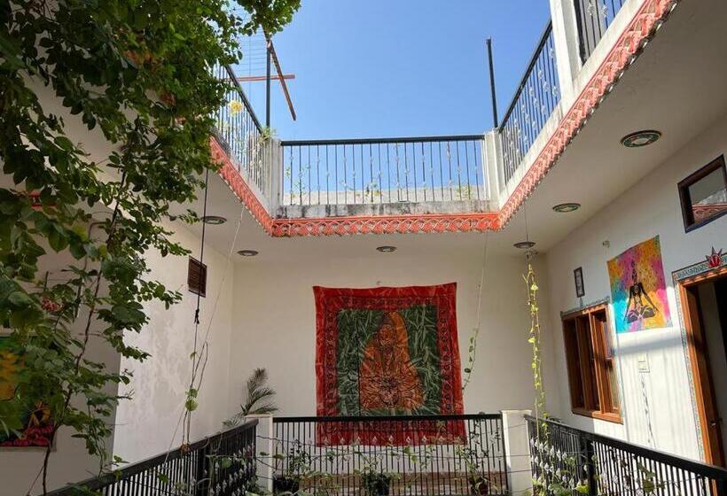 Отель Pushkar Golden Haveli