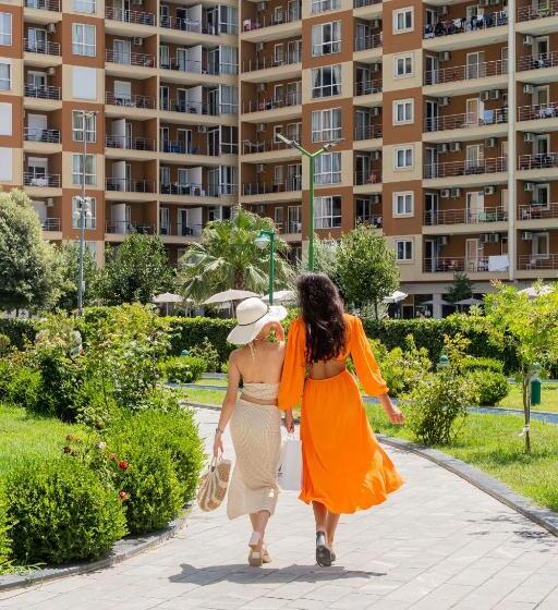 فندق Rafaelo Comfort & Family