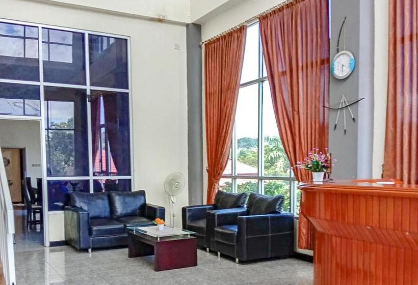 فندق Reddoorz Near Reremi Pemancar Manokwari