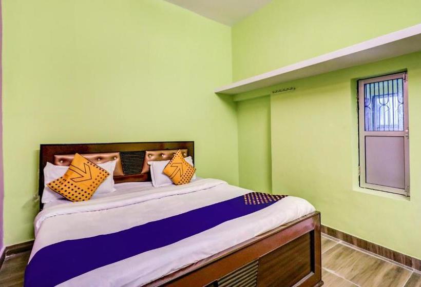 ホテル Spot On 77611 Hanuman Ji Guesthouse