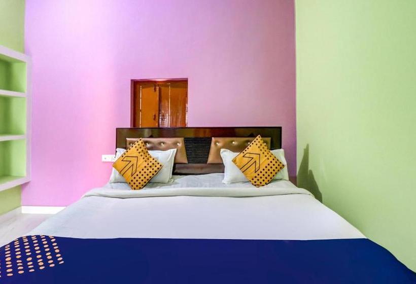 ホテル Spot On 77611 Hanuman Ji Guesthouse