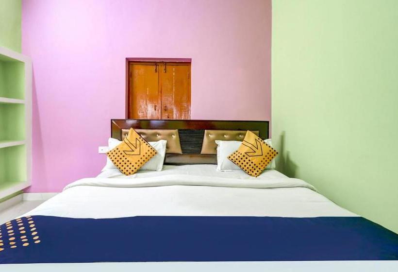 ホテル Spot On 77611 Hanuman Ji Guesthouse