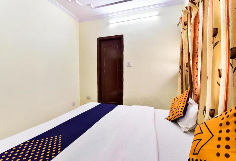 호텔 Spot On 77820  Shri Krishna And Restaurant