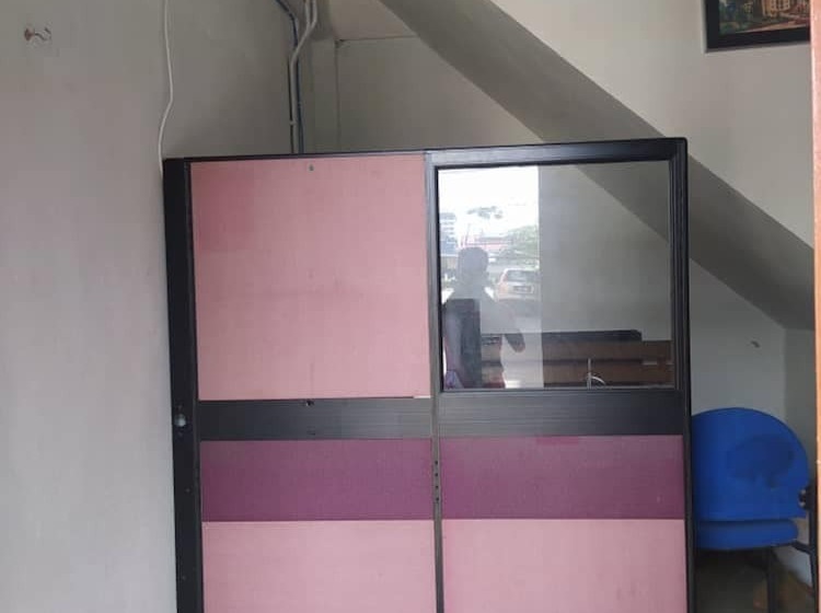 فندق Spot On 90179 Moza Inn