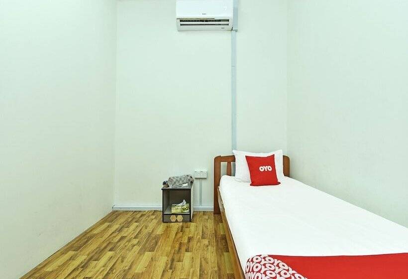 בית מלון כפרי Spot On 90181 Cz Classic