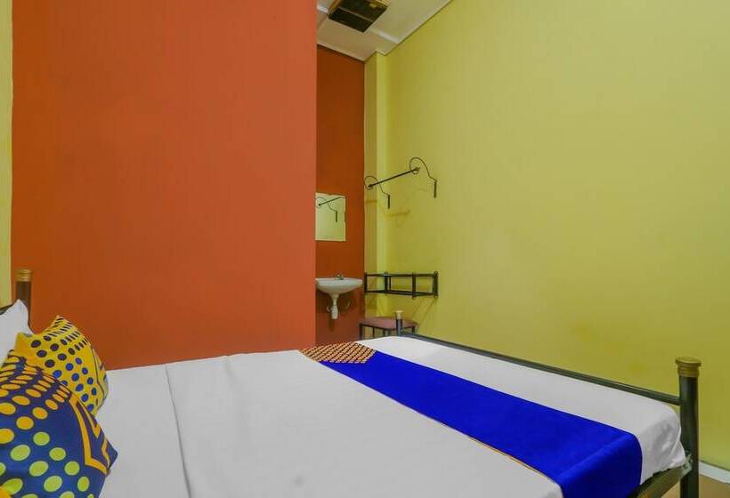 בית מלון כפרי Griya Istana 1