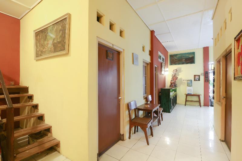 ホテル Griya Istana 1