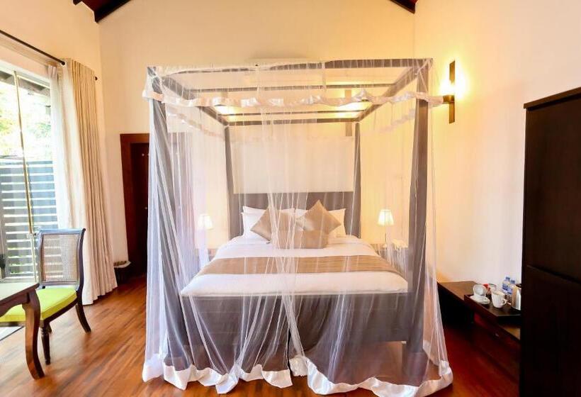 בית מלון כפרי Swanee Grand