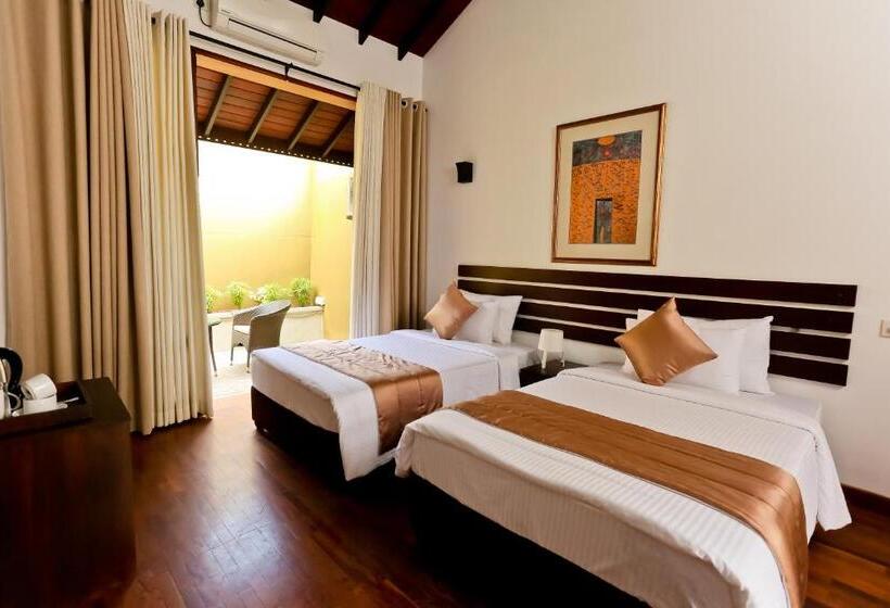 בית מלון כפרי Swanee Grand