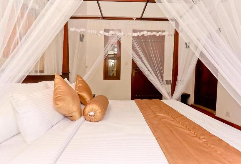 בית מלון כפרי Swanee Grand