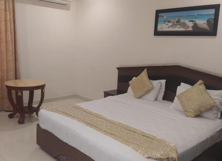 Отель The Seashore