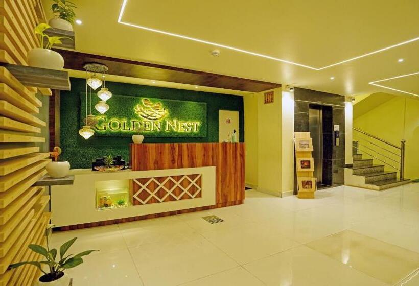 Отель Treebo Golden Nest