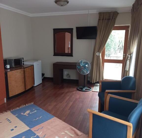 Отель Troas Boutique