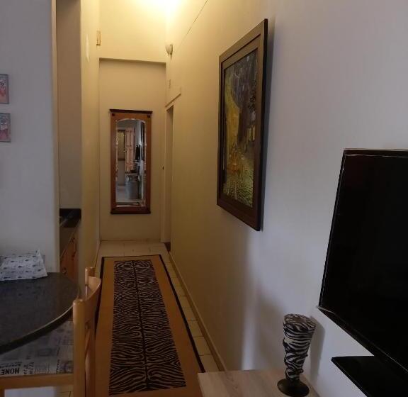 Отель Troas Boutique