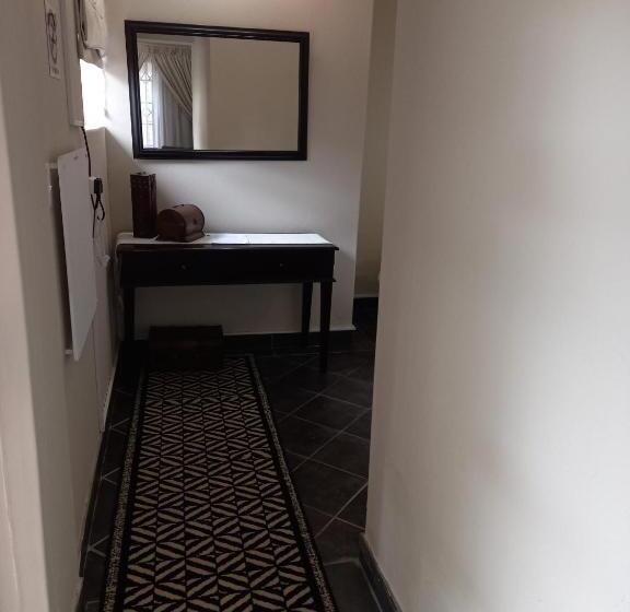 Отель Troas Boutique