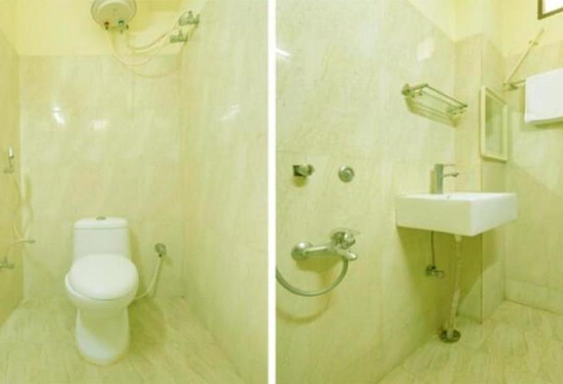 호텔 Vaishnavi Residency Srikalahasti