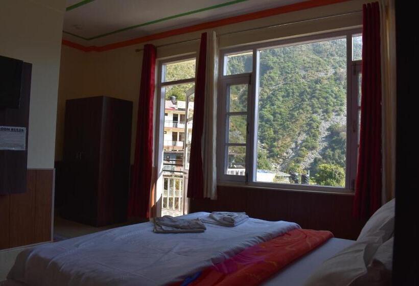 هتل Yes Comfort Villa Guest House