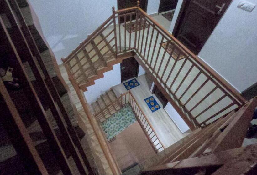 هتل Yes Comfort Villa Guest House