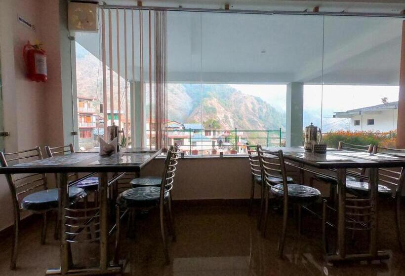 هتل Yes Comfort Villa Guest House