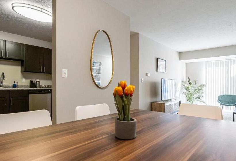 Kasa Downtown South Bend