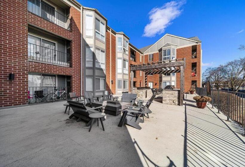 Kasa Downtown South Bend