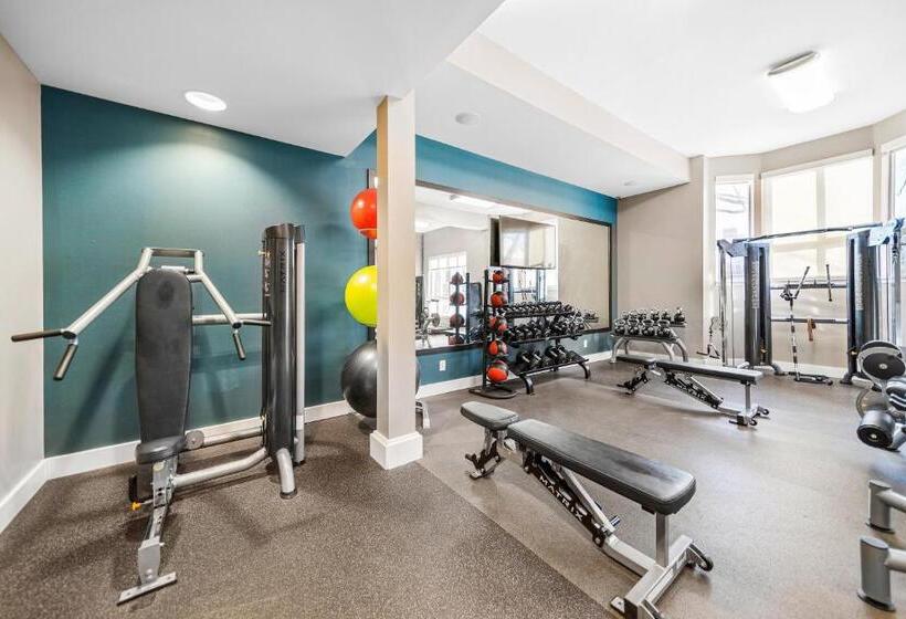 Kasa Downtown South Bend