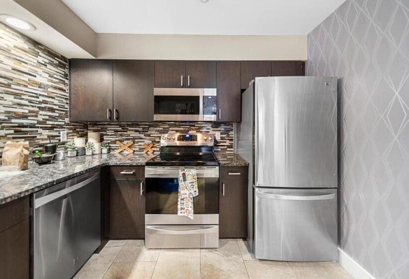 Kasa Downtown South Bend