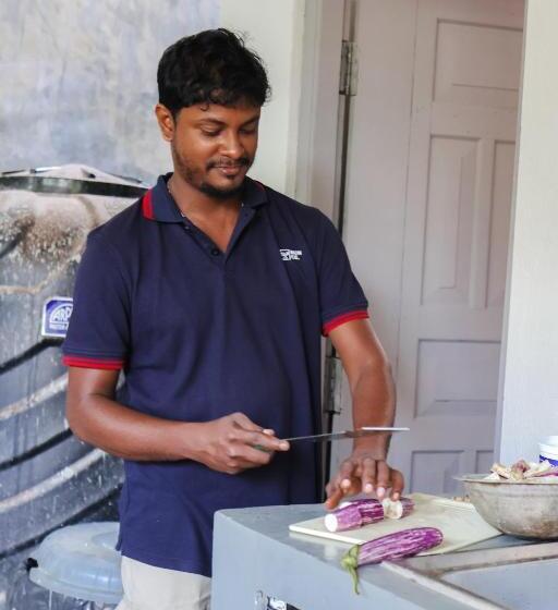 ペンション Hawara Coliving Midigama