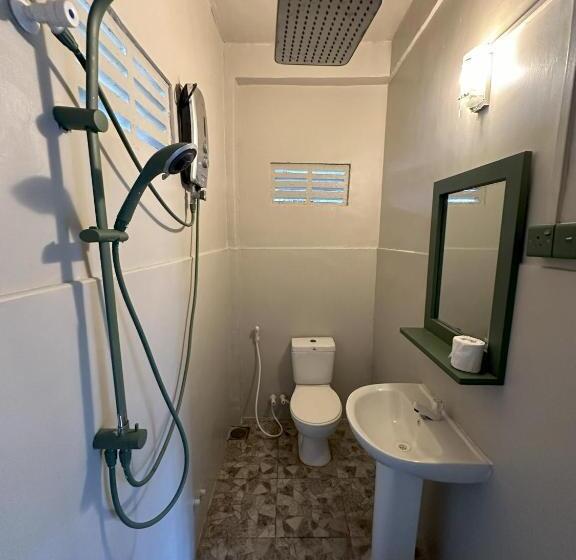 ペンション Hawara Coliving Midigama