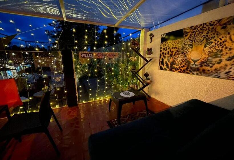 펜션 Club Aviva Guatavita Hostel Restaurante, Disco & Bar