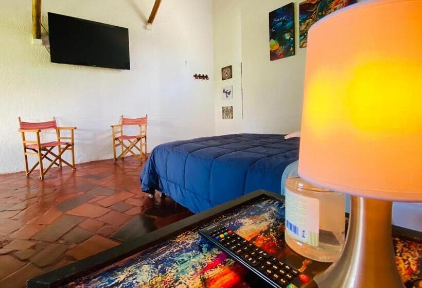 펜션 Club Aviva Guatavita Hostel Restaurante, Disco & Bar