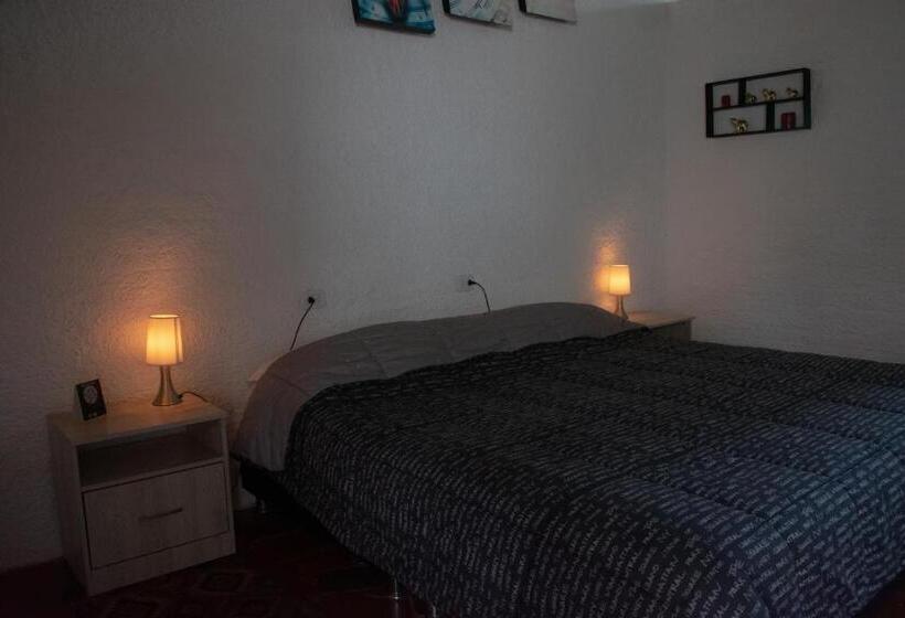 펜션 Club Aviva Guatavita Hostel Restaurante, Disco & Bar