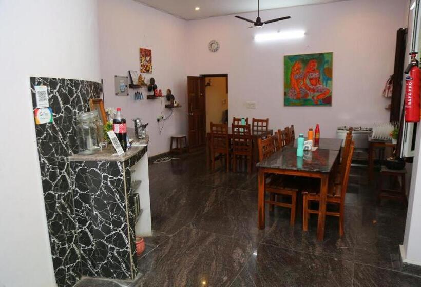 הוסטל Blissful Haven Art House   Near Entrance To Auroville