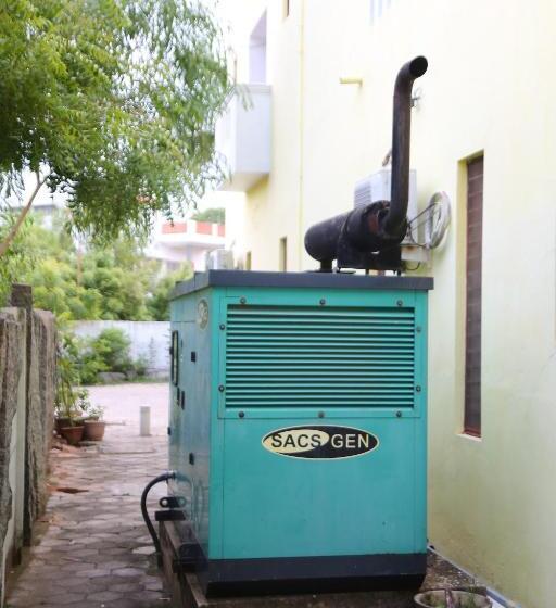 호스텔 Blissful Haven Art House   Near Entrance To Auroville