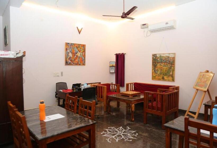 הוסטל Blissful Haven Art House   Near Entrance To Auroville
