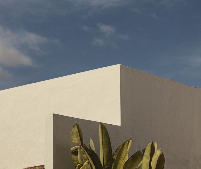 Amber Lombok Beach Resort