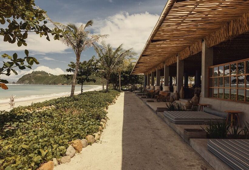 Amber Lombok Beach Resort