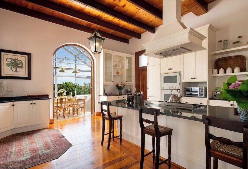 住宿加早餐  Avontuur Manor House And Wine Estate