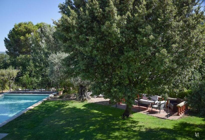 ベッドアンドブレックファースト Le Mas Carré Séguret