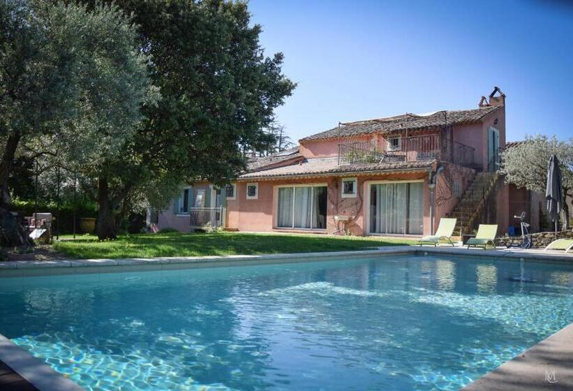 ベッドアンドブレックファースト Le Mas Carré Séguret