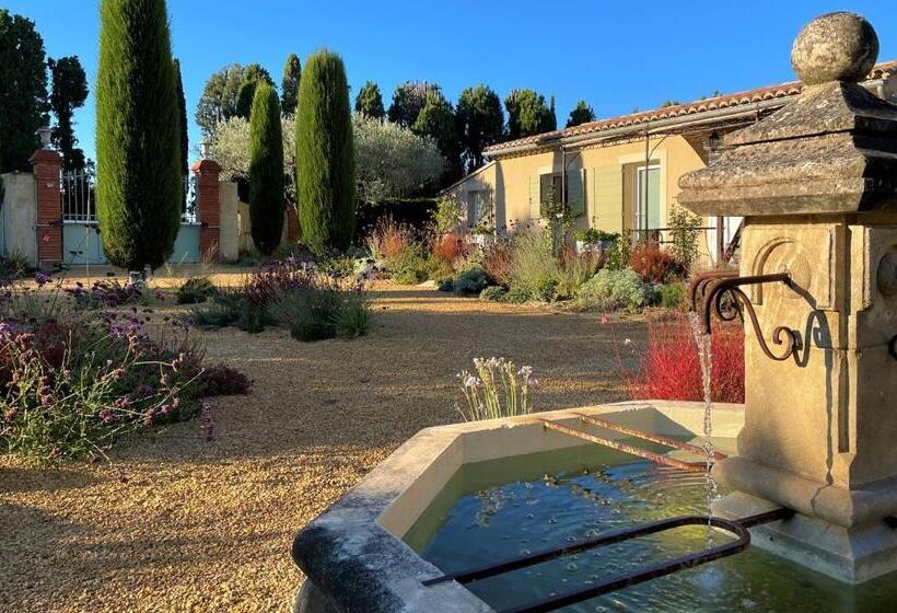 ベッドアンドブレックファースト Le Mas Carré Séguret