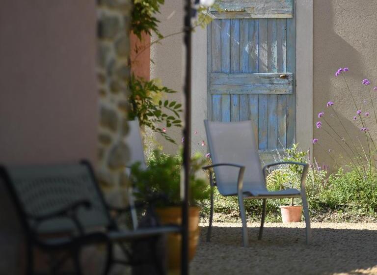 ベッドアンドブレックファースト Le Mas Carré Séguret