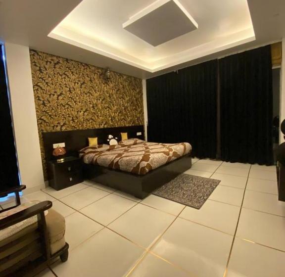 تختخواب و صبحانه Parimahal Homestay