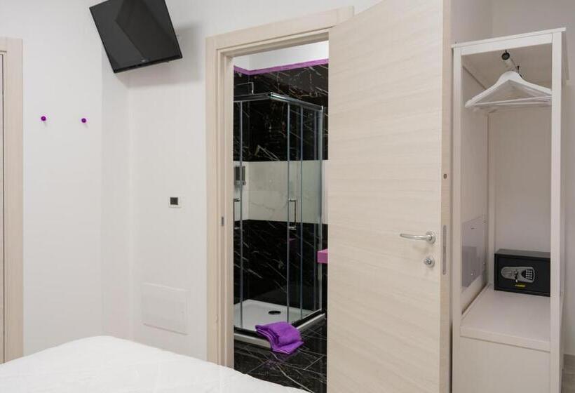 تختخواب و صبحانه Royal Central Room