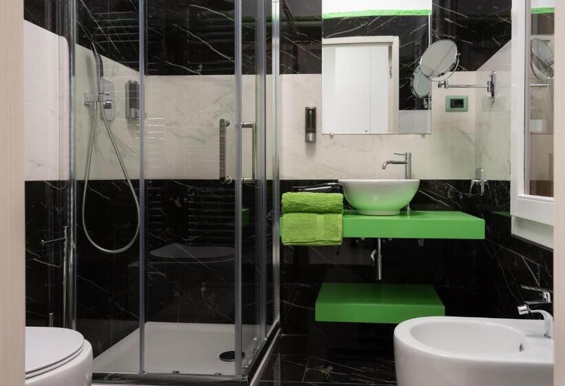 تختخواب و صبحانه Royal Central Room